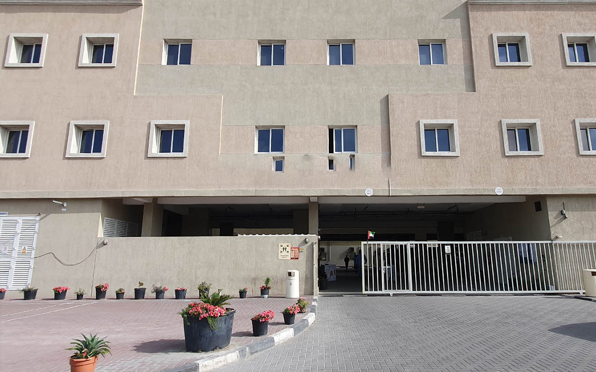 Al Quoz labour camps , dubai municipality camp sonapur , labor camp for rent